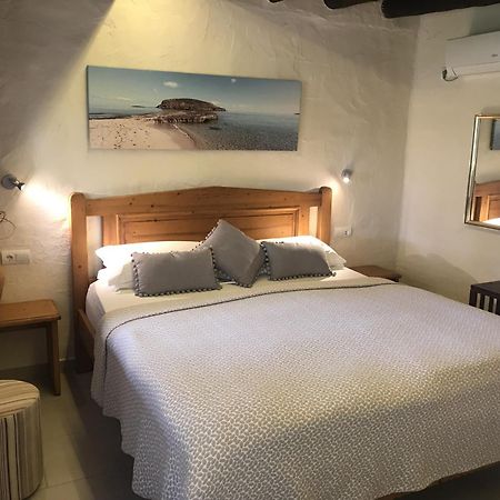 Finca Can Toni Sant Jordi de ses Salines 외부 사진